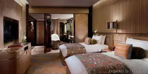 The Ritz-Carlton Shanghai, Pudong - 3