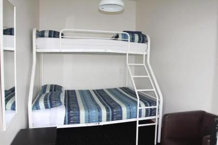 On Top Backpackers - 4