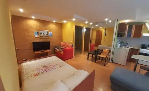 на Буркова 45 - 11