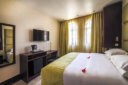 Best Western Plus - 19
