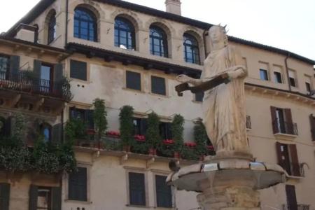Truly Verona - 0