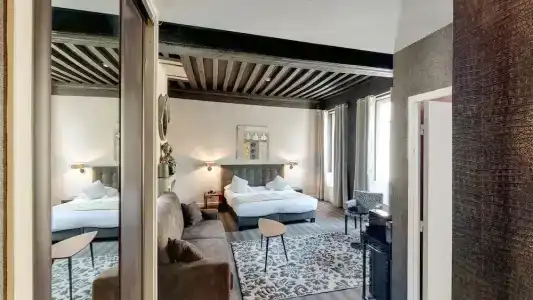 Maison Philippe Le Bon, Les Collectionneurs - 122