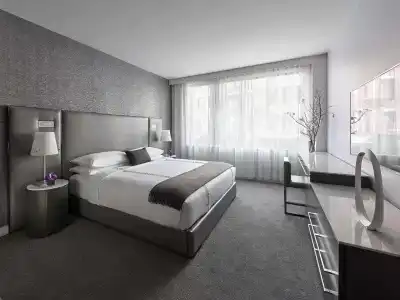 Smyth Tribeca - 6