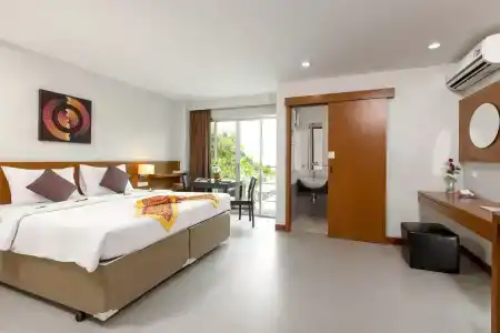 Patong Bay Residence - 12