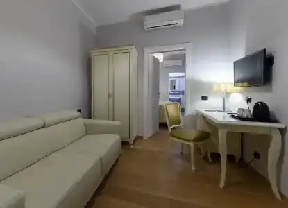 Gravina Suite Frattina - 8