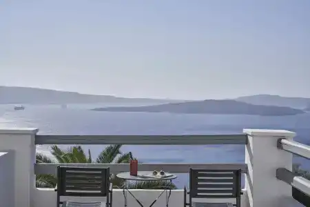 Mr and Mrs White Santorini - 5