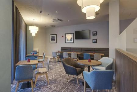 Hampton by Hilton Stuttgart City Centre - 12