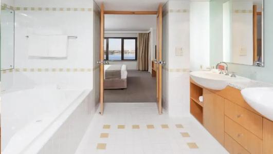Crowne Plaza, An Ihg - 136