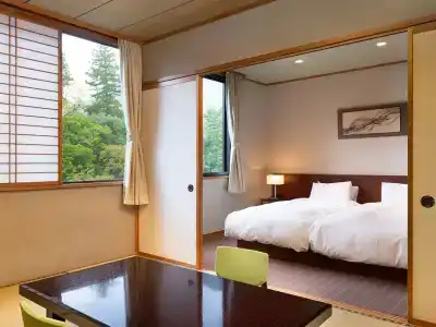 Yamanaka Onsen Kagari Kisshotei - 1