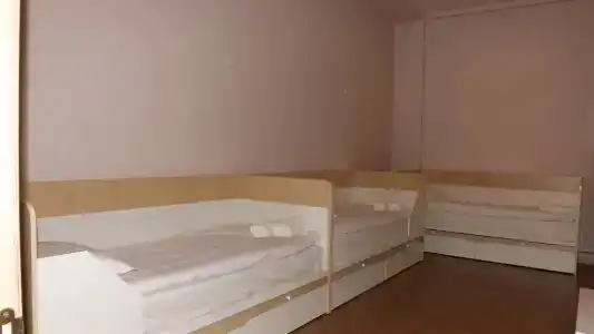Holiday & Hostel - 23