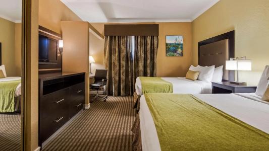 Best Western Royal Sun Inn & Suites - 77