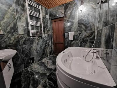 Falcon Cave Suites - 21