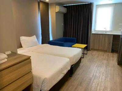 Baan Tanwa - MRT Ratchadapisek - 142