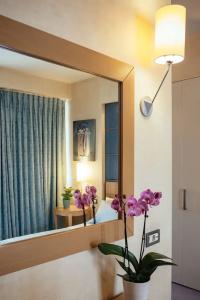 Alexandros Boutique - 211