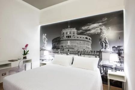Charming Roma - 17