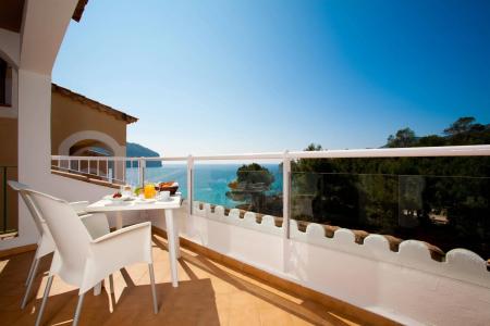 Bahia Camp de Mar Suites - 6