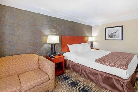 Best Western Inn at the Airport - 26