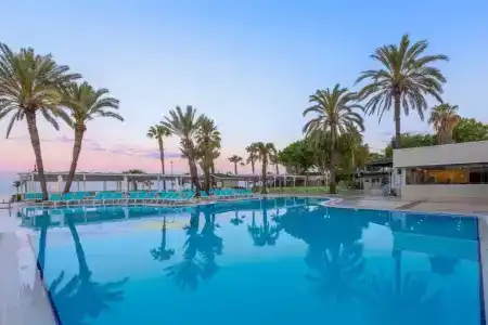 Sandy Beach - All Inclusive - 13