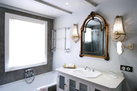 Hacienda de Abajo-Adults Only - 38
