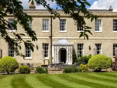 London Chigwell Prince Regent, BW Signature Collection - 0