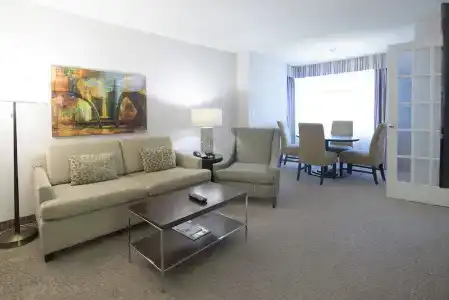 Cambridge Suites - 83