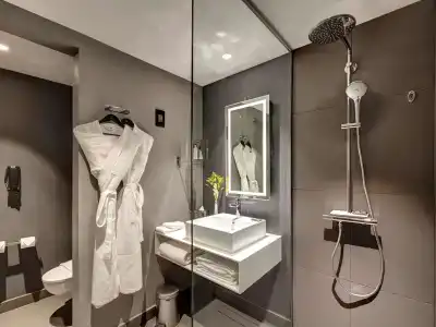 Novotel Sharjah Expo Centre - 17