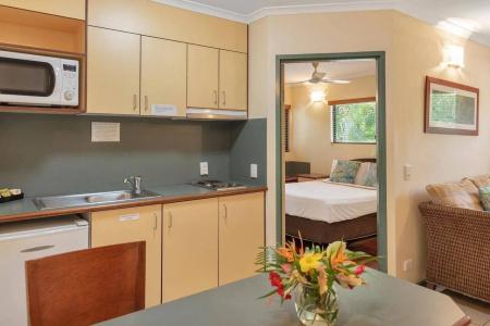 Bay Village Tropical Retreat & - 31