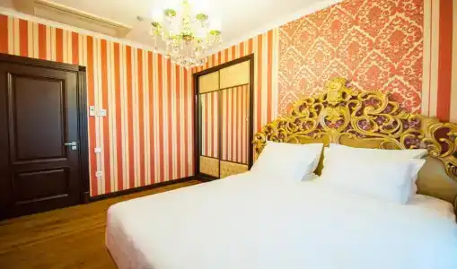 Royal Residence - 74