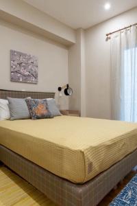 Absolute Athens IV - 101