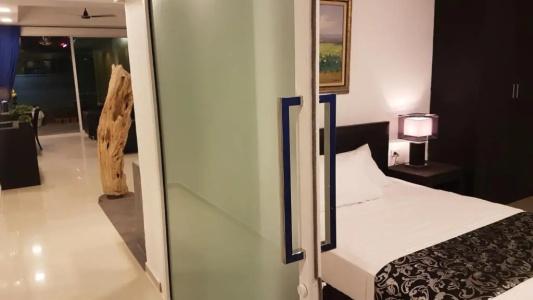 East Suites - 171