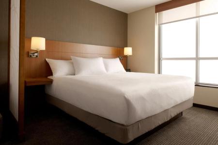 Hyatt Place Fort Lauderdale Cruise Port - 4