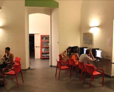 Fabric Hostel - 11
