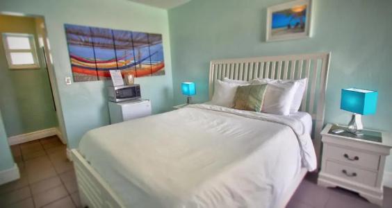 Hollywood Beachside Boutique Suite - 25