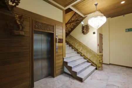Peak Nimman Prestige - 16