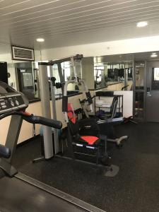 EverSpring Inn & Suites - 17