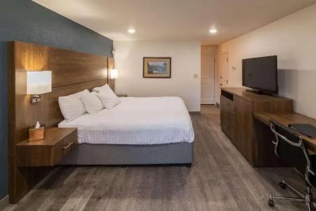Best Western Plus Clocktower Inn - 60