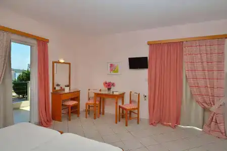 Stamatakis Boutique Studios - 32