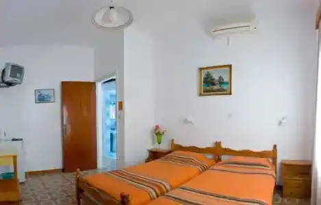 Stavros Pension - 52