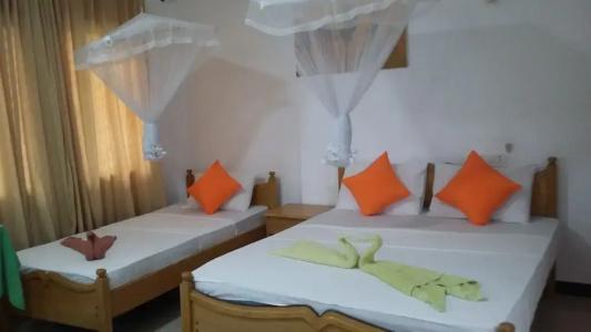 Oasis Beach Resort - 29