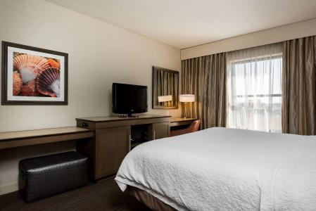 Hampton Inn West - 3