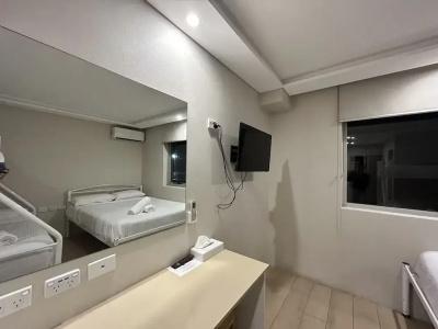 Marco Polo Motor Inn - 78