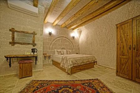 Risus Cave Suites - 60