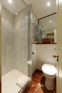 Twenty Nevern Square - 104