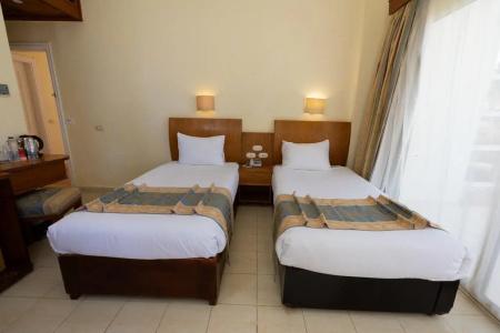 Empire Beach Resort - 5