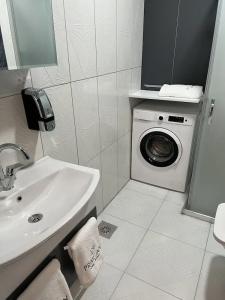 Prime Inn City - 21