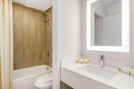 Quality Inn Near Orlando Airport Florida Mall - 7