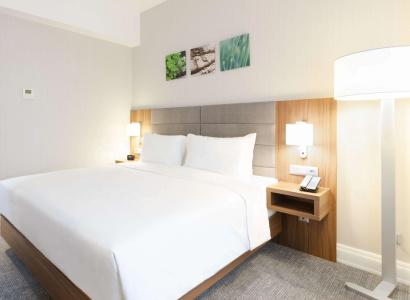 Hilton Garden Inn Bucharest - 3