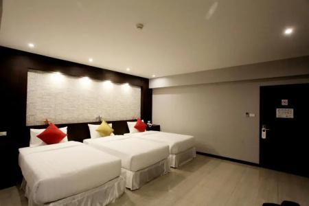 Chateau de Sukhumvit - 44
