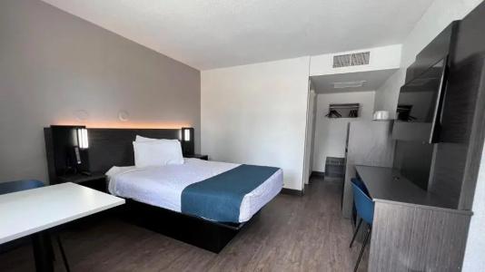 6-Bakersfield, CA - South - 89