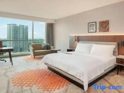 Le Meridien - 81